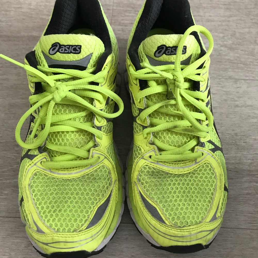 Good condition ASICS size 7